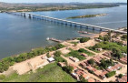 Obras da ponte sobre o rio Araguaia, que liga os estados do Pará e do Tocantins, na rodovia BR-153. 